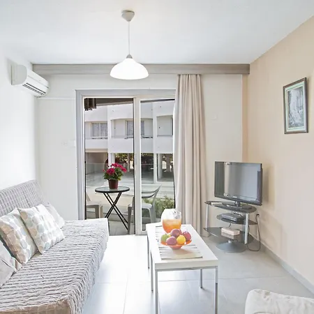 Апартаменты Helle Mit Balkon Айя-Напа